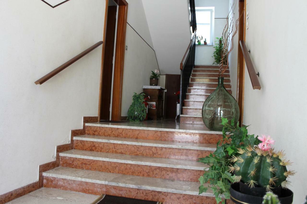 Casa Vacanza Due Elle - Casa Alice Триест Экстерьер фото